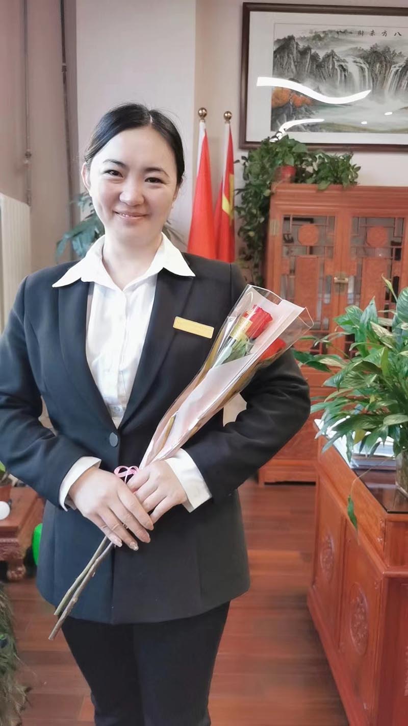 金宇洲保安公司开展“三八女神节慰问活动”(图3) 1711252883000.jpeg