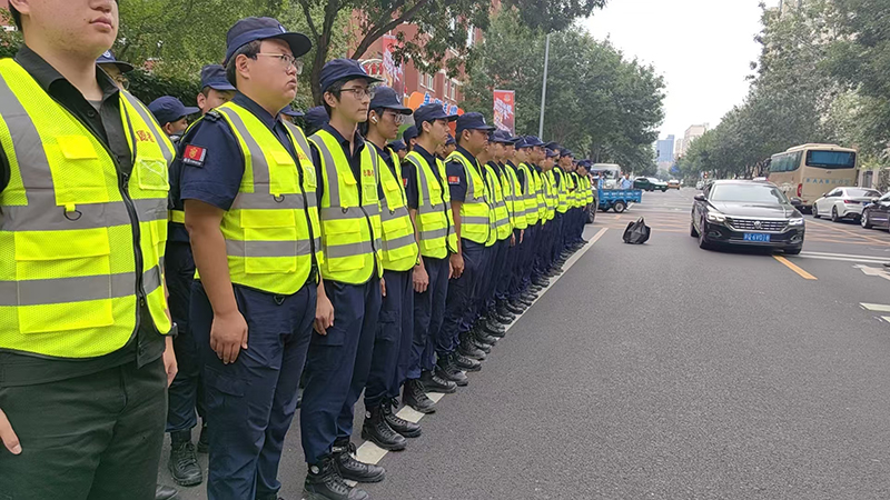 金宇洲保安公司全力保障"街超足球挑战赛"赛事安全