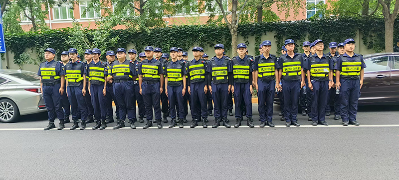 北京金宇洲保安服务有限公司全力保障丰台街道VS新村街道"街超足球挑战赛"赛事安全(图2) 微信图片_20250719165901.jpg